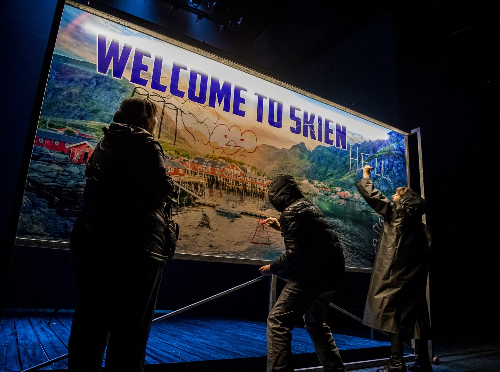 An Enemy Of The People in Production, photography by Tristram Kenton