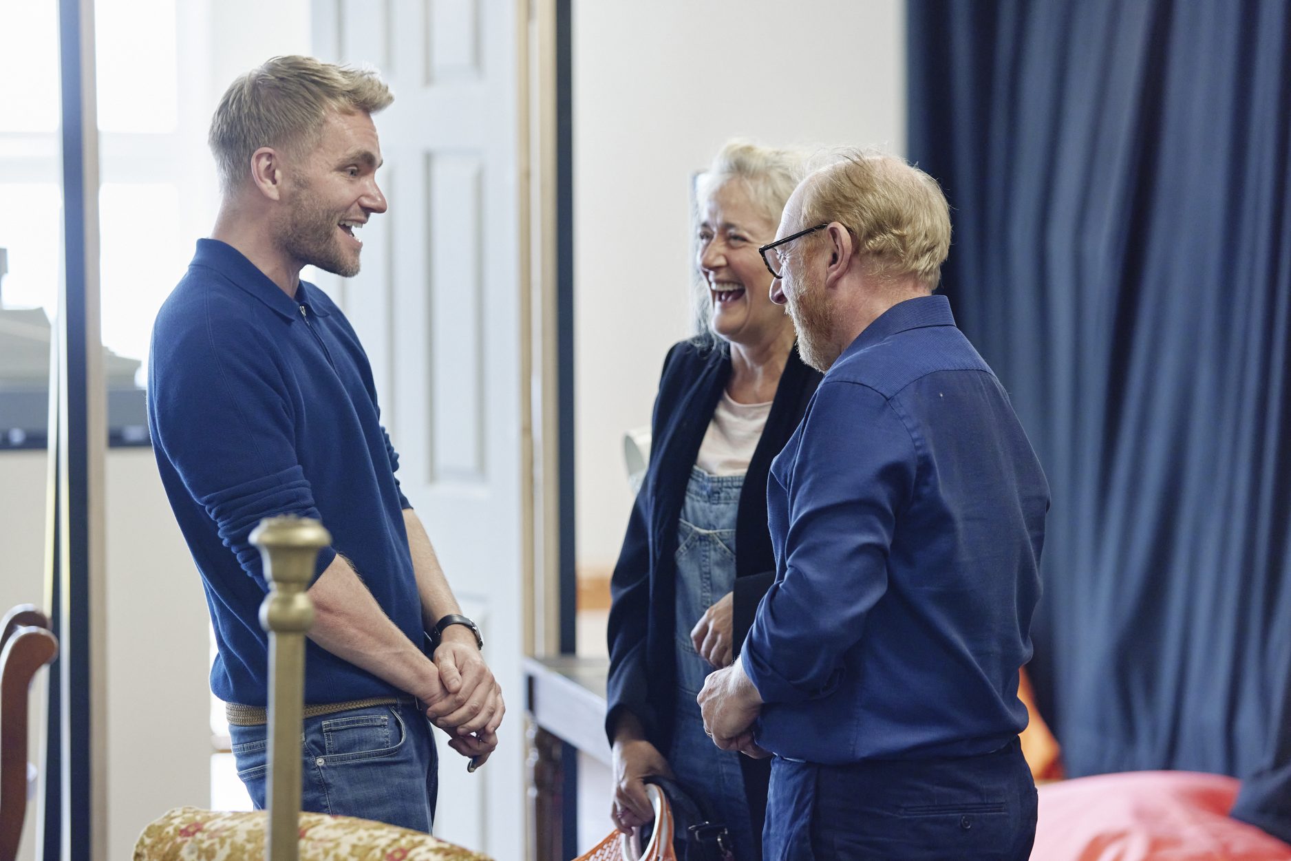Adam Penford, Adrian Scarborough & Sophie Thompson in rehearsal for TCTSUI © Nottingham Playhouse 