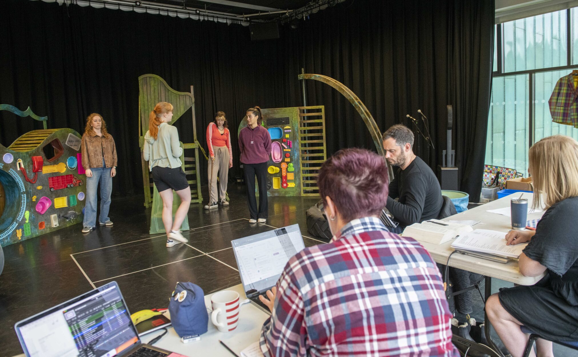 The cast and production team in Twelfth Night rehearsals. (Photo:Tracey Whitefoot)