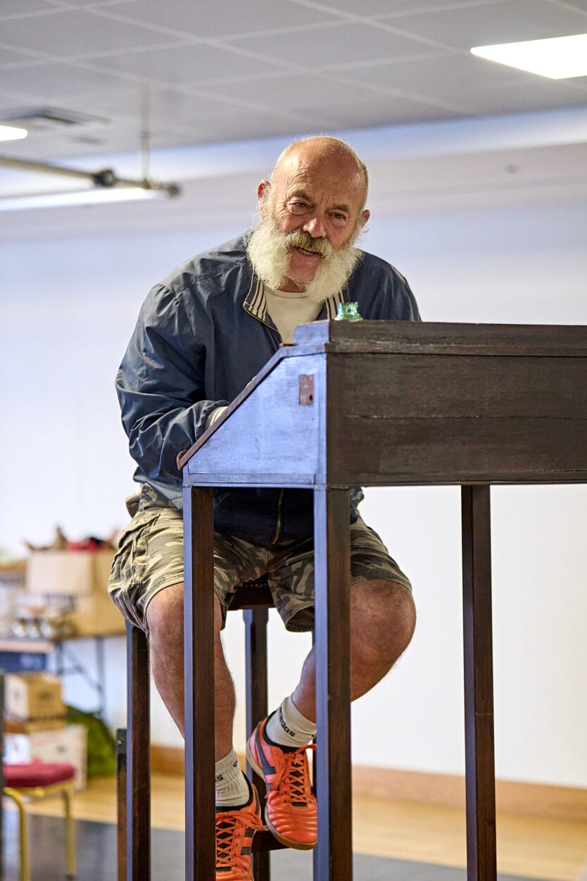 Keith Allen in rehearsal for A Christmas Carol 2023. Photo by Manuel Harlan.