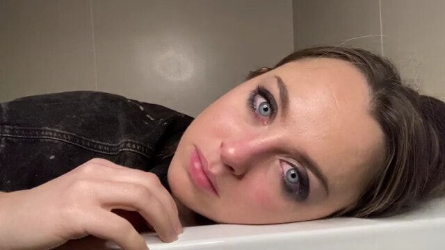 The Power of a Look (presented online)