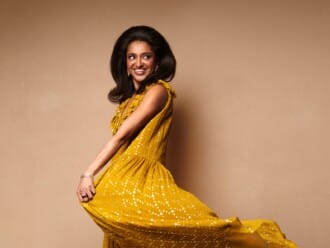 Sindhu Vee &#8211; Swanky